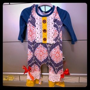 NEW Cute 0-6 month baby girl outfit. Unbranded.